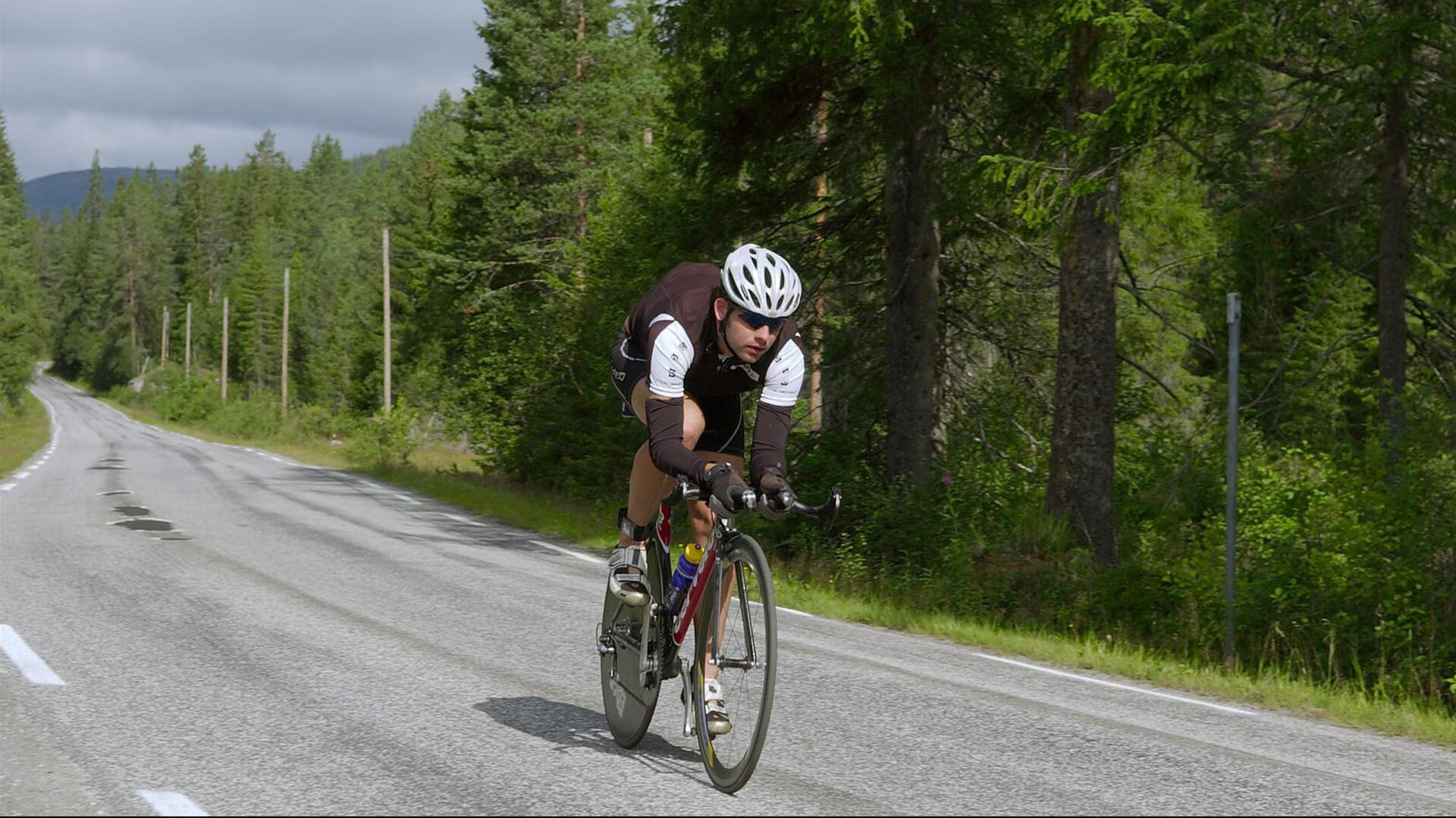 体测标准调整推动校园体育发展，学校体育达标测试标准