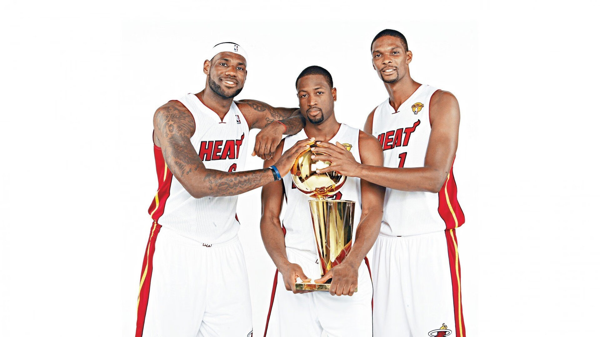 以足球为媒介的社区文化活动持续丰富,增强邻里关系,以足球的名义